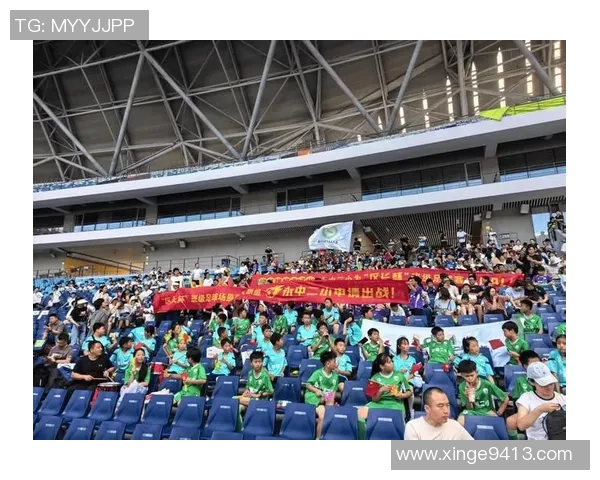 初一十五班足球球星风采展示 与校园足球文化的完美融合 初一十五班足球球星风采展示 与校园足球文化的完美融合